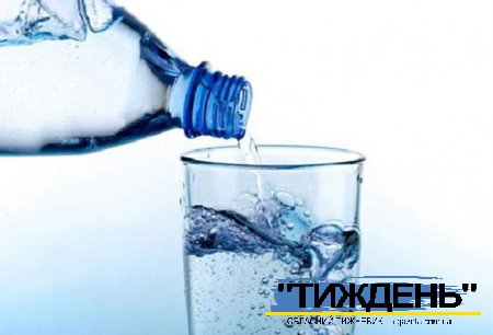 Кардіологи назвали газовану воду напоєм, який “вбиває” серце