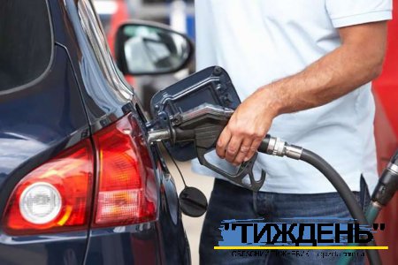 Ціни на бензин: коли чекати 60 гривень за літр?