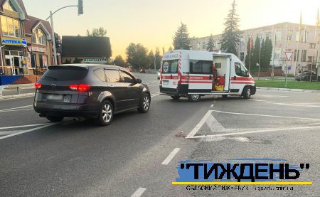П`яний водій у центрі Тростянця збив неповнолітню дівчину