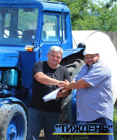 Агрохолдінг "Кернел" подарував Криничанській громаді трактор