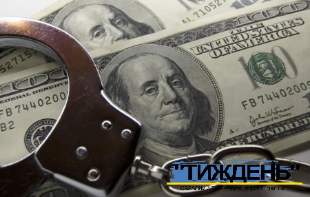 За хабар поліцейському у 200 доларів Тростянецький суд покарав водія на 17000 гривень штрафу