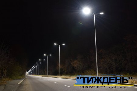 В центрі Тростянця засяє тисяча ліхтарів «розумного» вуличного освітлення