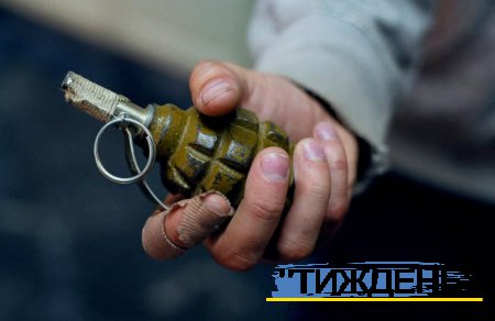 У СЕЛІ КАМ'ЯНКА ВІД РОЗРИВУ ГРАНАТИ ПО НЕОБЕРЕЖНОСТІ ЗАГИНУВ 19-РІЧНИЙ ХЛОПЕЦЬ