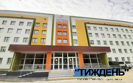 Службова квартира плюс «підйомних» сто тисяч гривень: медиків зазивають на роботу в Тростянець