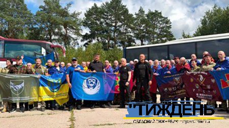На рідну Сумщину з ворожого полону повернулися шестеро військовослужбовців