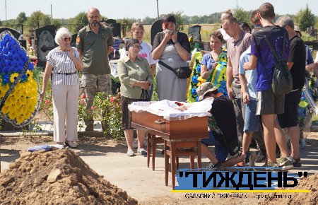 У Тростянці попрощалися з померлим захисником України Рустамом Вишневським