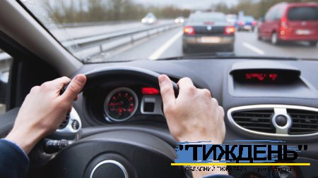 Водіям хочуть підвищити штрафи за шум, але не за швидкість